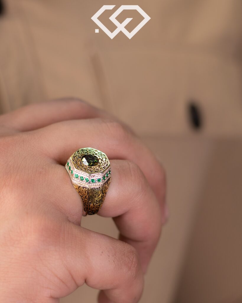 انگشتر الماس مدل فیلی طرح هوبر